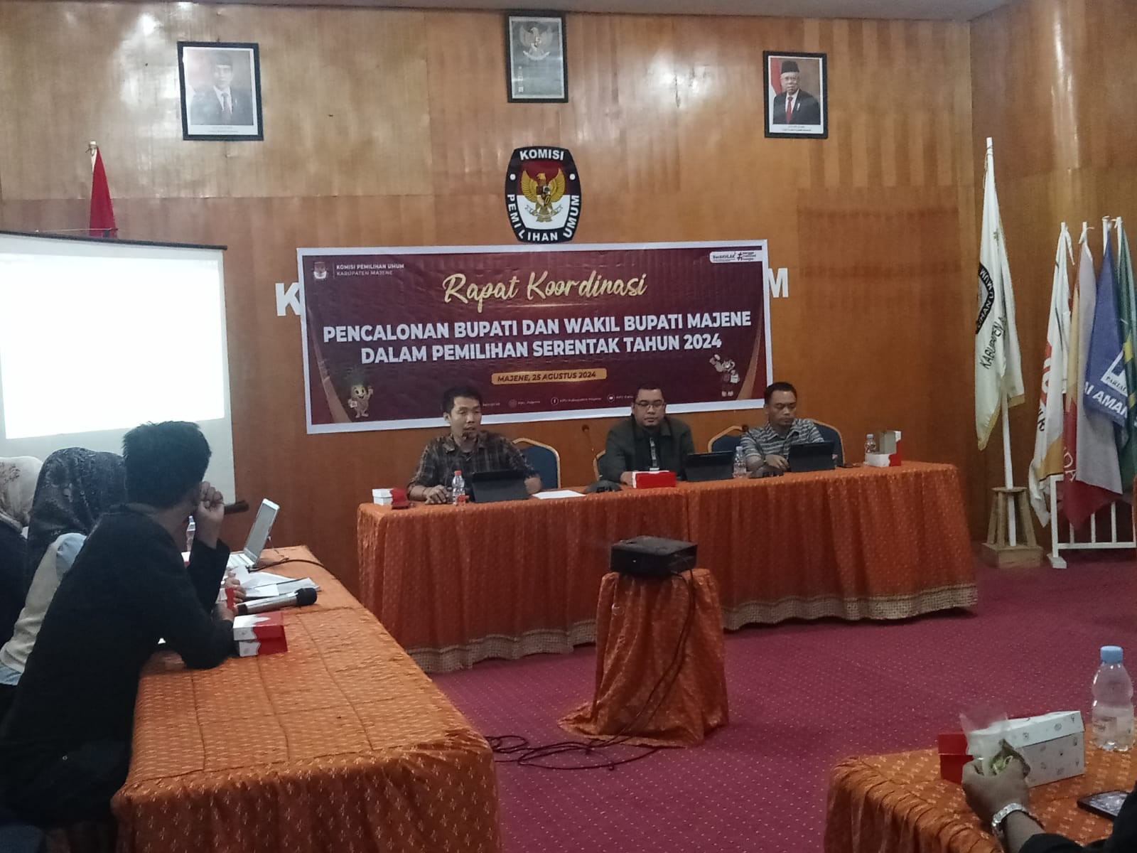 Dua Paslon Pilkada Majene Daftar ke KPU